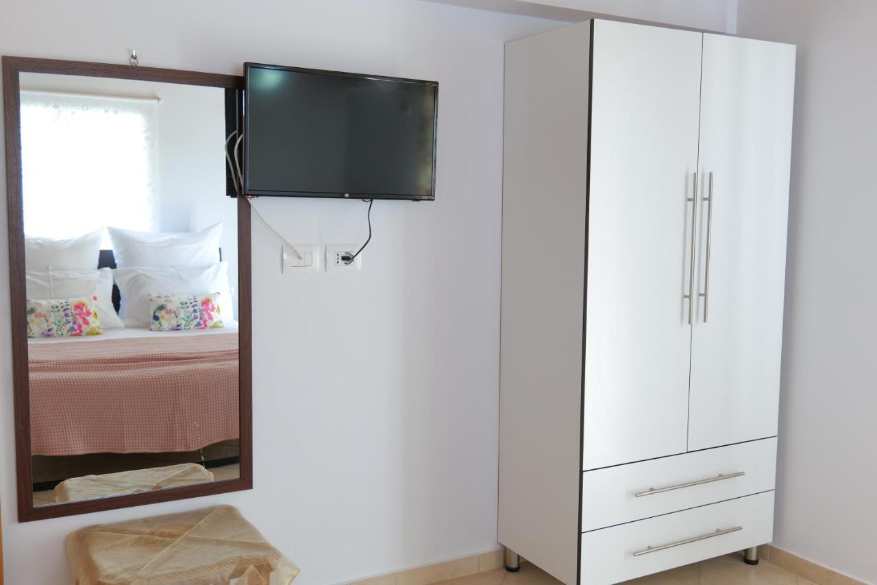 Kristal Apartments Ксамил Экстерьер фото
