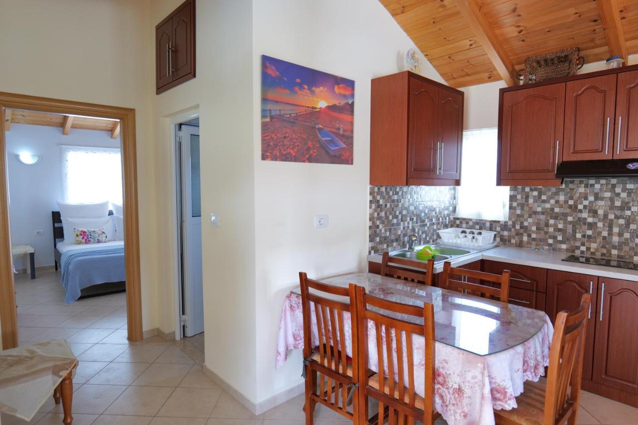Kristal Apartments Ксамил Экстерьер фото